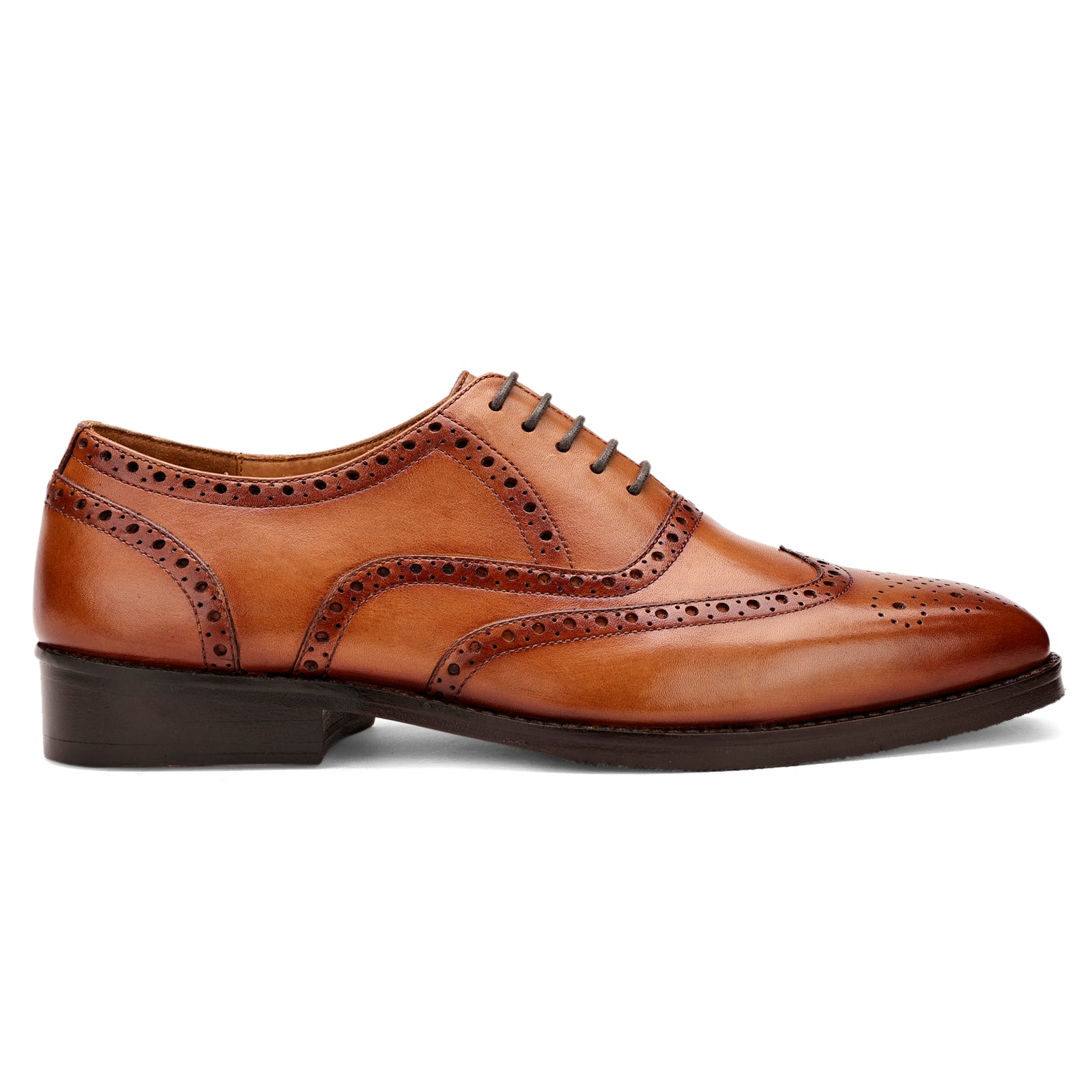 FRONK ROYALE Alderwood Brown Wingtip Oxford Shoes - Chestnut Brown handcrafted leather oxford shoes for men, view 3
