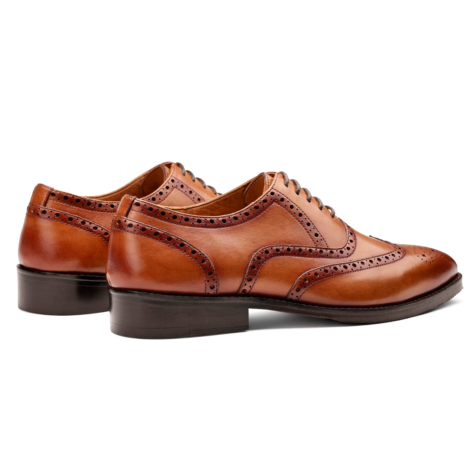 FRONK ROYALE Alderwood Brown Wingtip Oxford Shoes - Chestnut Brown handcrafted leather oxford shoes for men, view 2