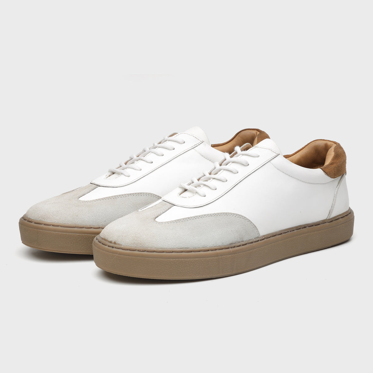 Minimalist Off-White & Suede Trainer Sneakers