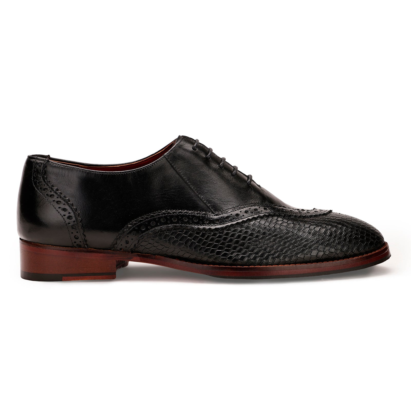 FRONK ROYALE Noir Serpent Wingtip Oxford Shoes - Black handcrafted leather oxford shoes for men, view 3